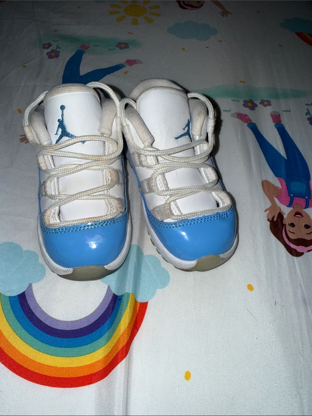 Retro  11 low size 6C
